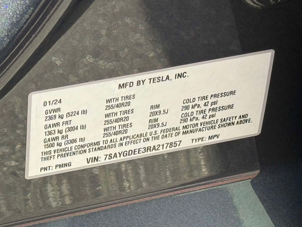 Used 2024 Tesla Model Y Long Range AWD/4WD image 28