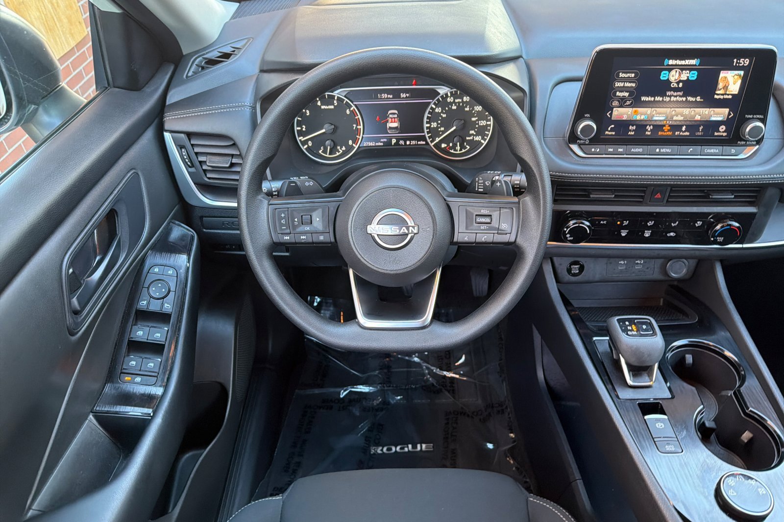 Used 2024 Nissan Rogue S image 14