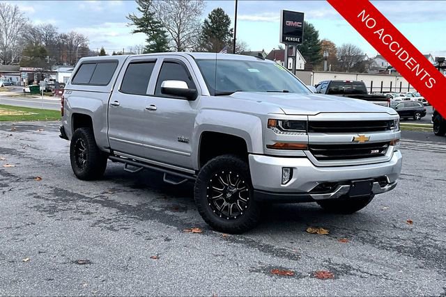 Used 2018 Chevrolet Silverado 1500 LT w/ Texas Edition image 2