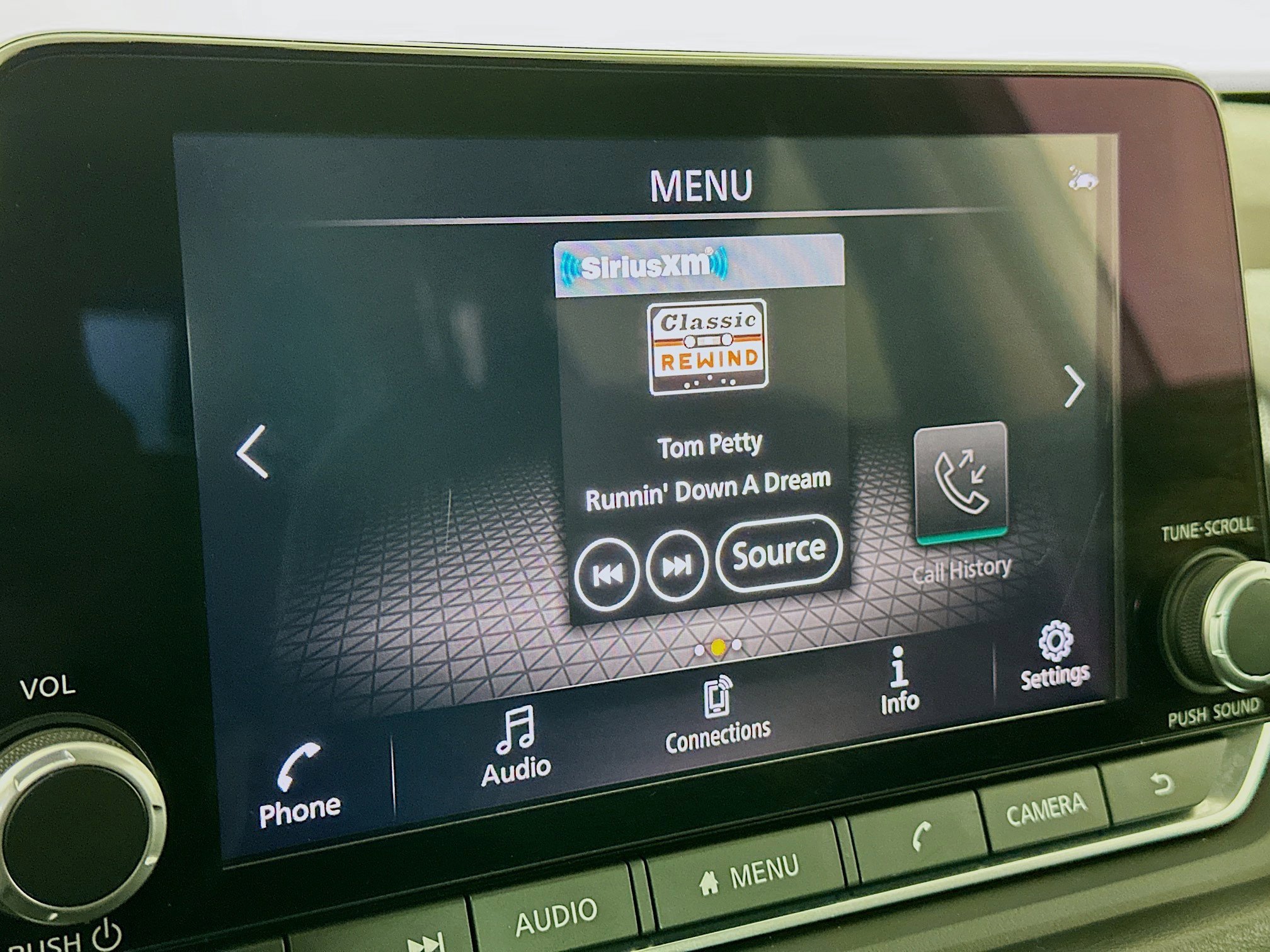 Used 2023 Nissan Rogue SV image 21