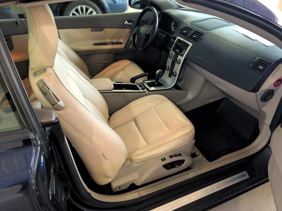 Used 2013 Volvo C70 T5 FWD image 12