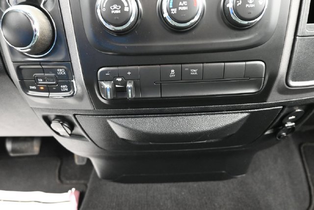 Used 2018 RAM 1500 Express w/ Express Value Package AWD/4WD image 14