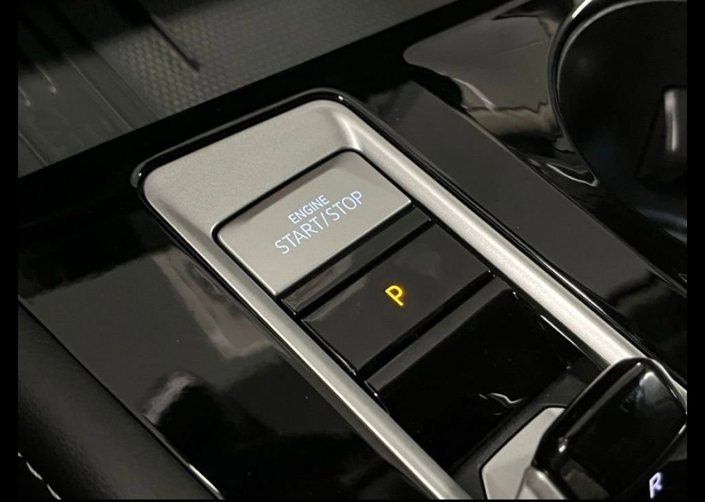 New 2026 Volkswagen Atlas SEL image 17