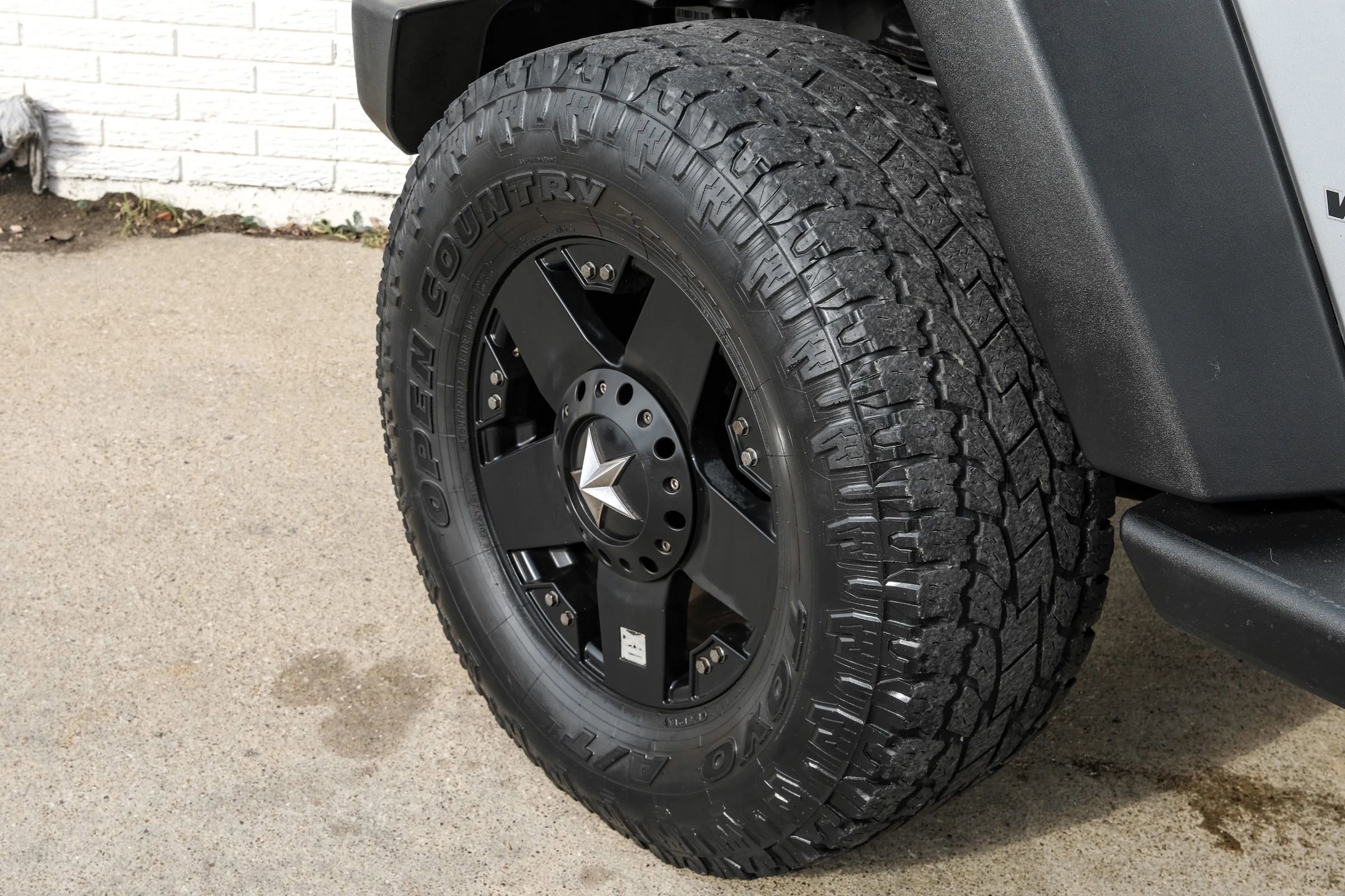 Used 2011 Jeep Wrangler Unlimited Sport image 52