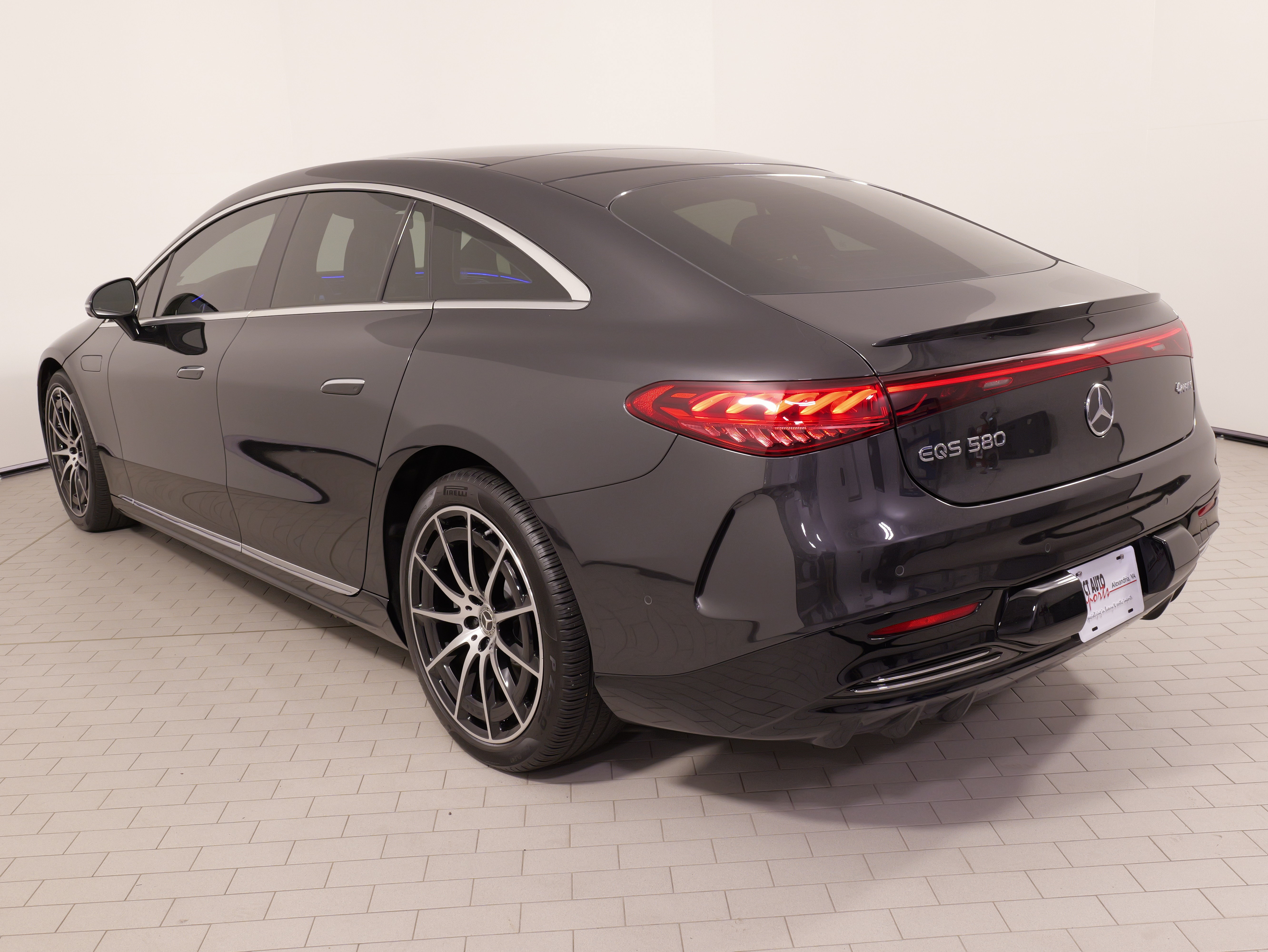 Used 2023 Mercedes-Benz EQS 580 4MATIC Sedan image 18