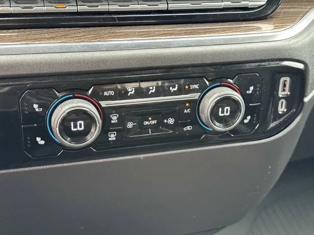 Used 2022 Chevrolet Silverado 1500 LT AWD/4WD image 37
