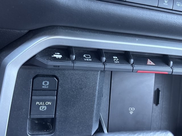 Used 2025 Toyota Tundra Platinum AWD/4WD image 36
