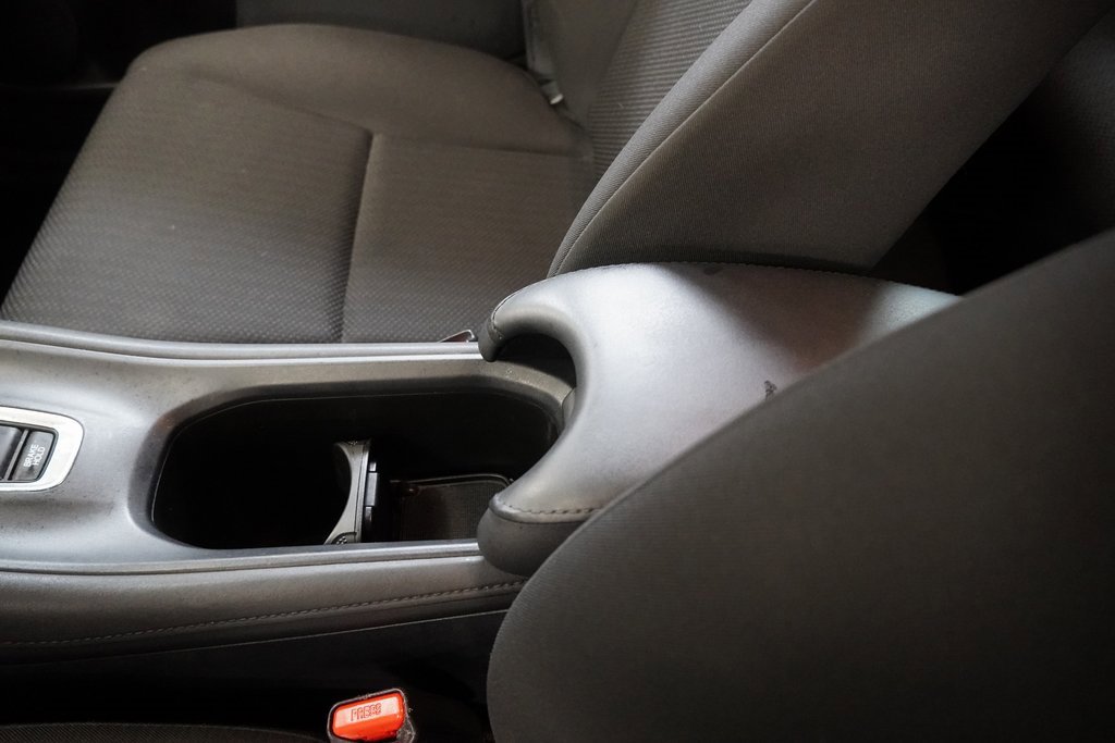 Used 2017 Honda HR-V LX image 21