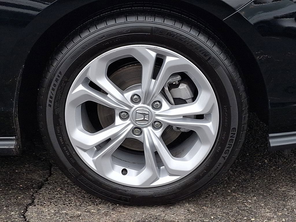 Used 2025 Honda Accord LX image 8