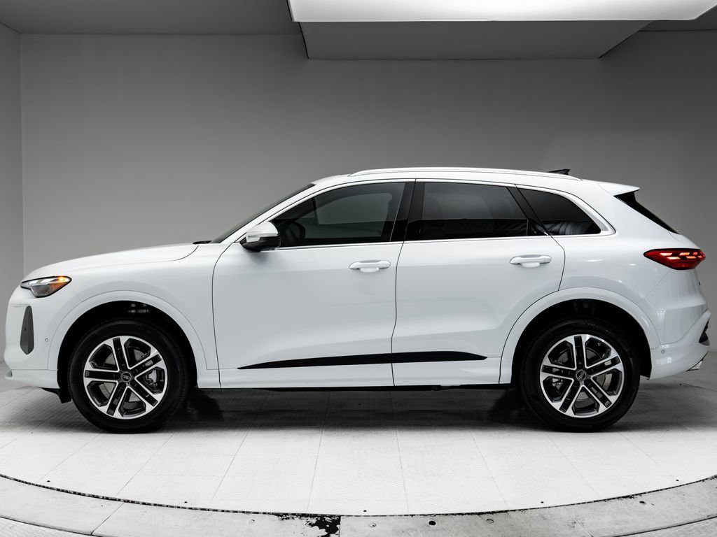 Used 2026 Audi Q5 Premium AWD/4WD image 3