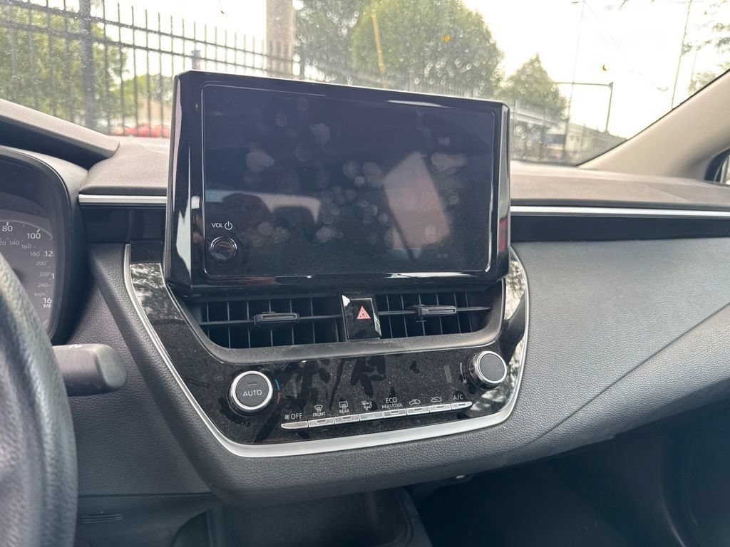 Used 2024 Toyota Corolla LE FWD image 8