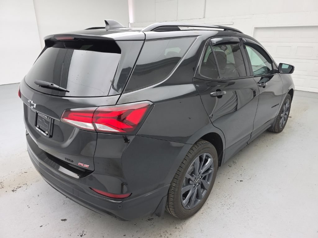 Used 2024 Chevrolet Equinox RS AWD/4WD image 12