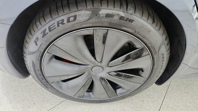 Used 2025 Tesla Model S Plaid image 52