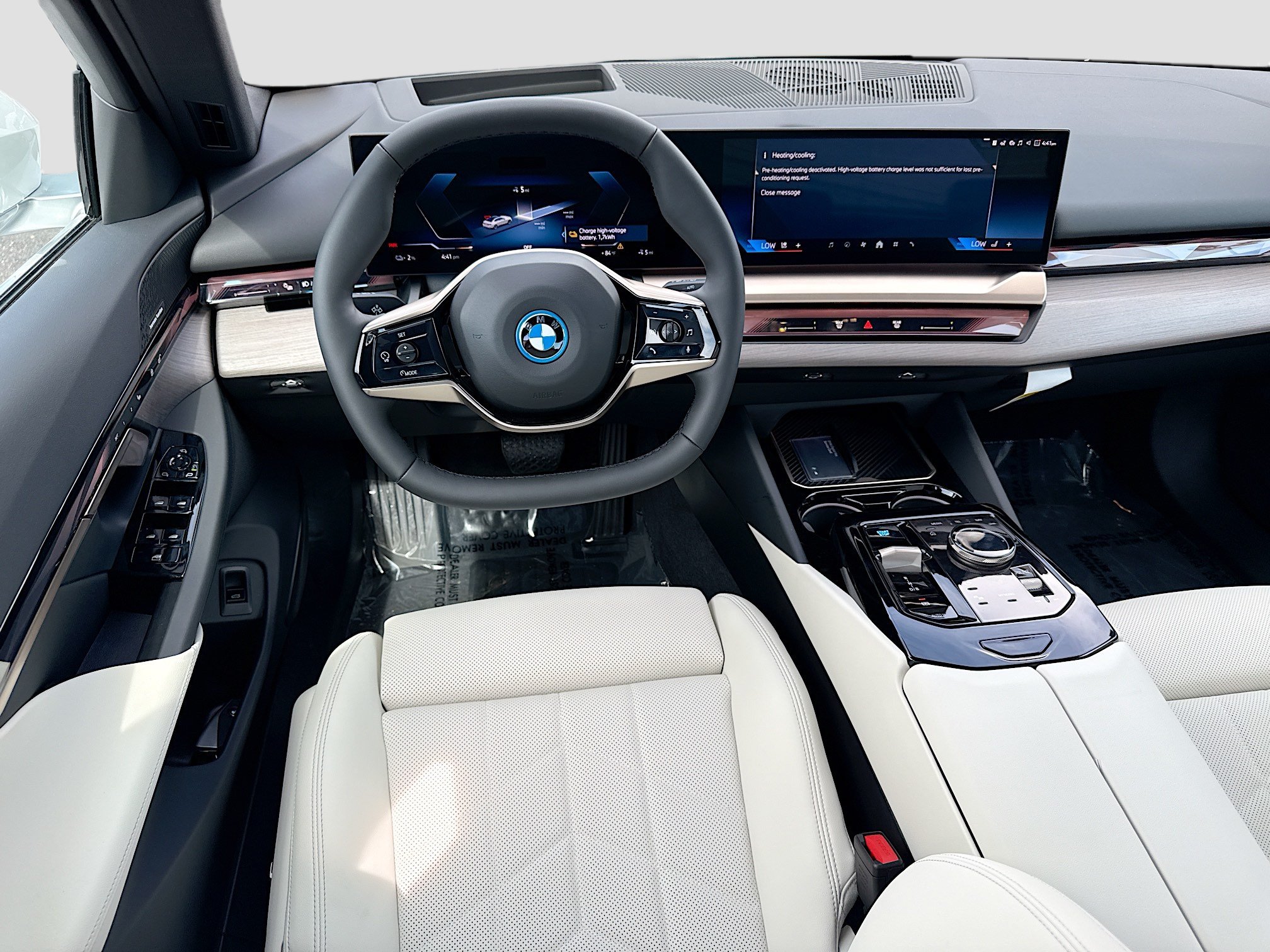 New 2027 BMW i5 xDrive40 AWD/4WD image 16