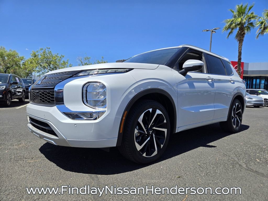 Used 2024 Mitsubishi Outlander SEL FWD video 2