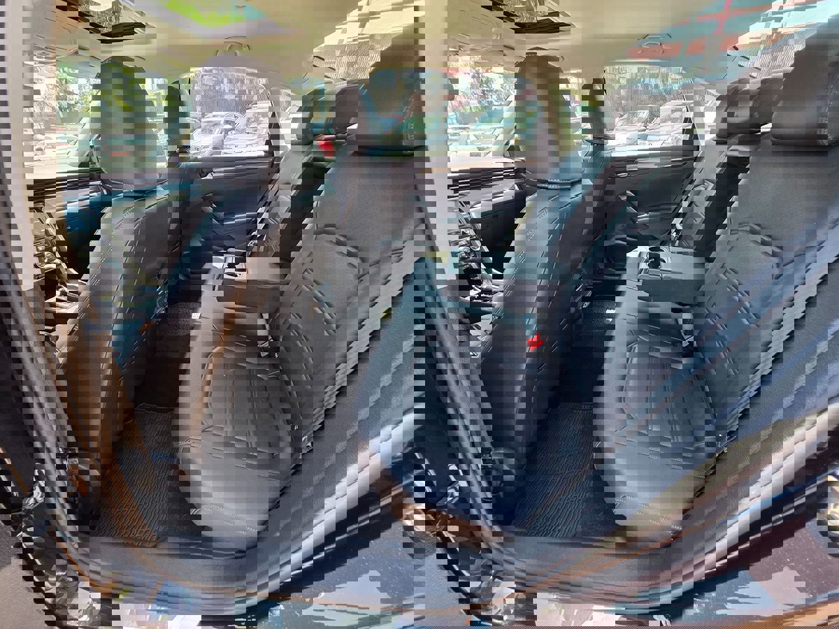 Used 2020 Volkswagen Passat 2.0T R-Line image 27