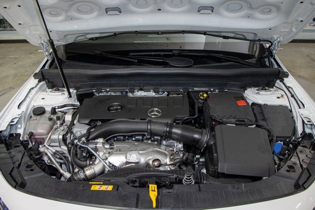Certified 2023 Mercedes-Benz GLB 250 4MATIC image 5