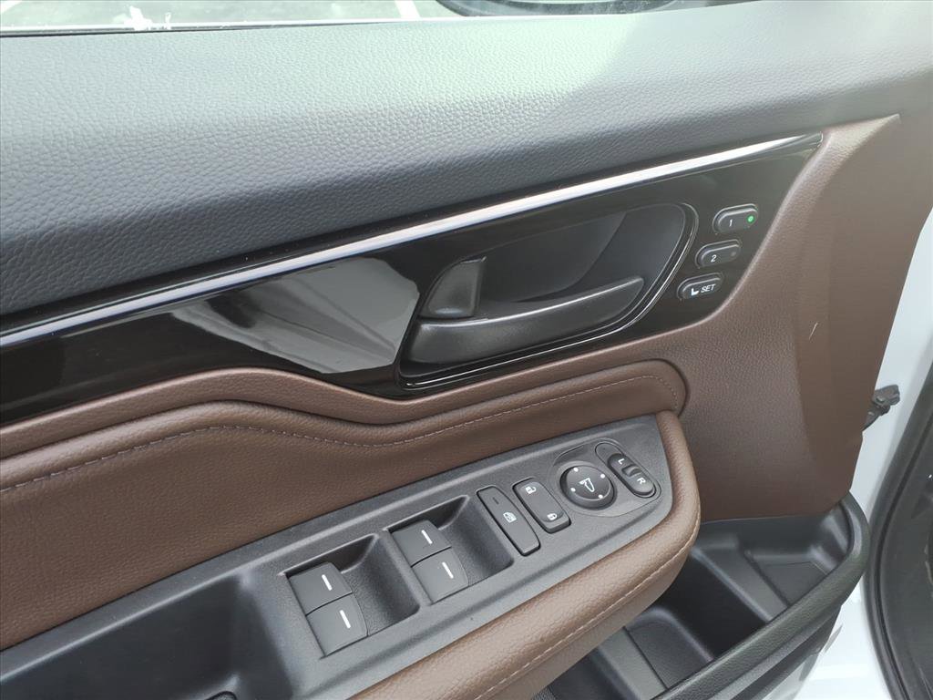 New 2026 Honda Odyssey Touring image 9
