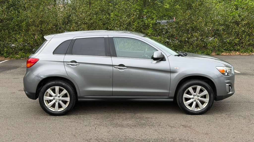 Used 2015 Mitsubishi Outlander Sport SE AWD/4WD image 8