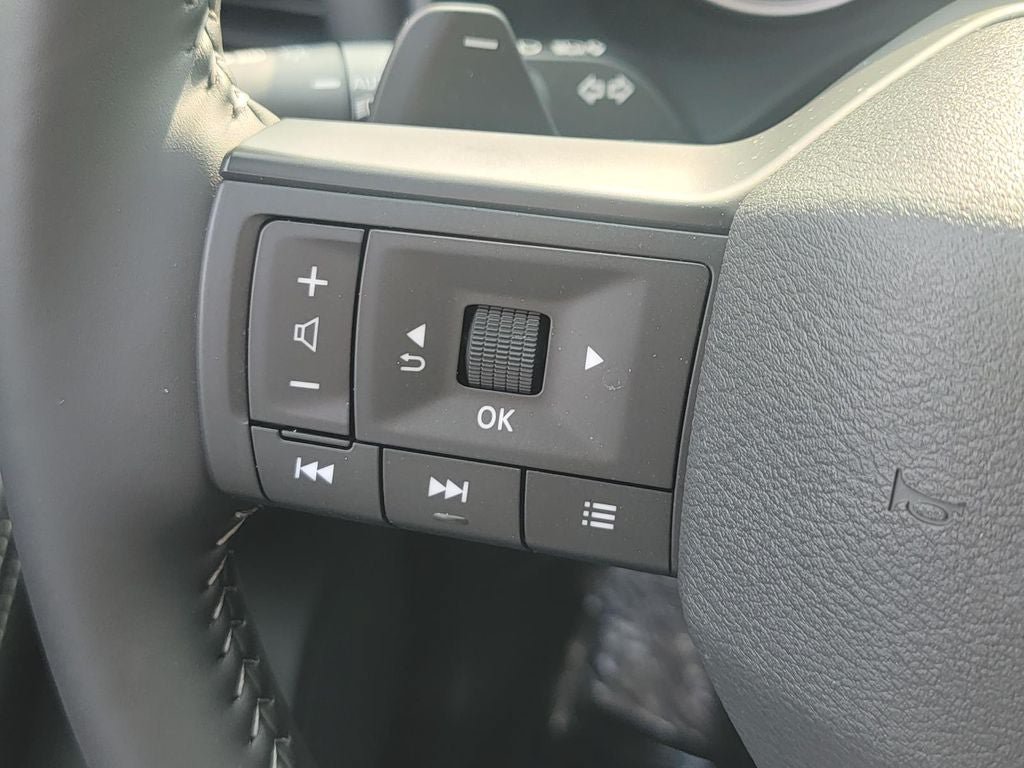 New 2026 Nissan Rogue SV AWD/4WD image 32