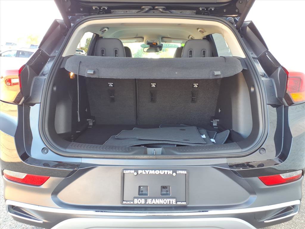 Certified 2022 Buick Encore GX Essence image 9