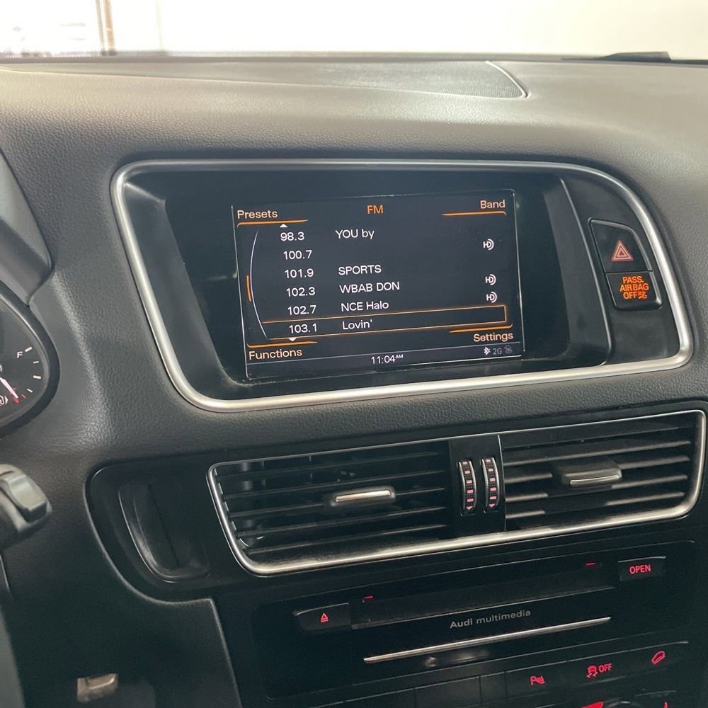 Used 2015 Audi SQ5 Premium Plus w/ Technology Package AWD/4WD image 12