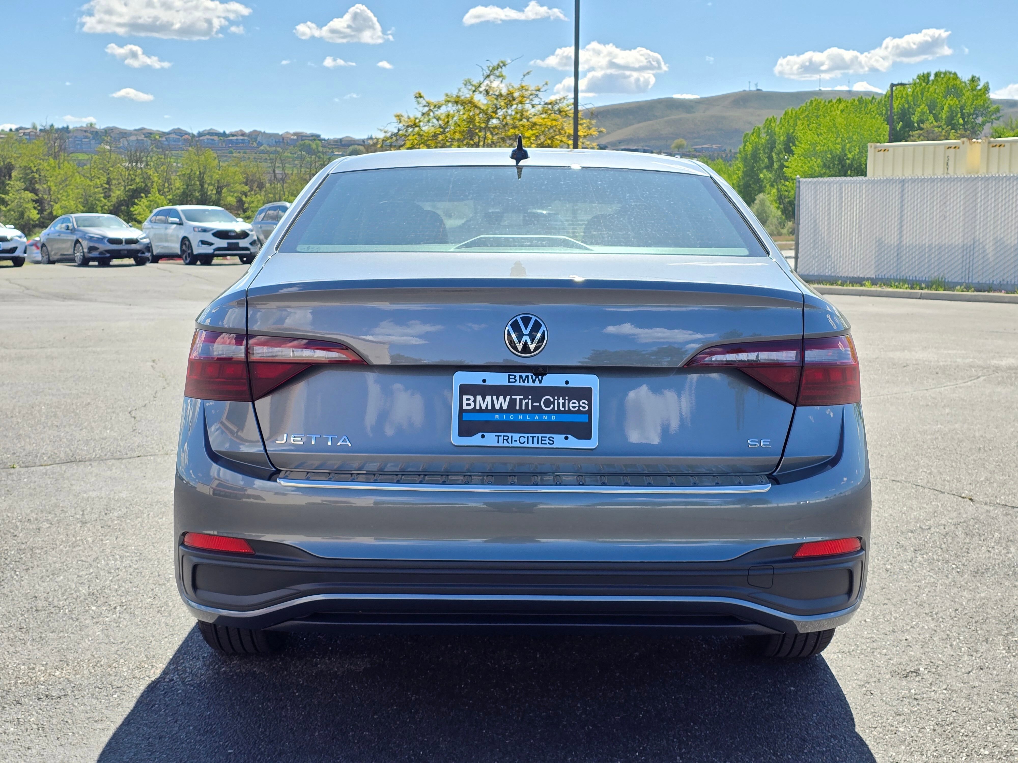 Used 2024 Volkswagen Jetta SE w/ Black Wheel Package FWD image 35