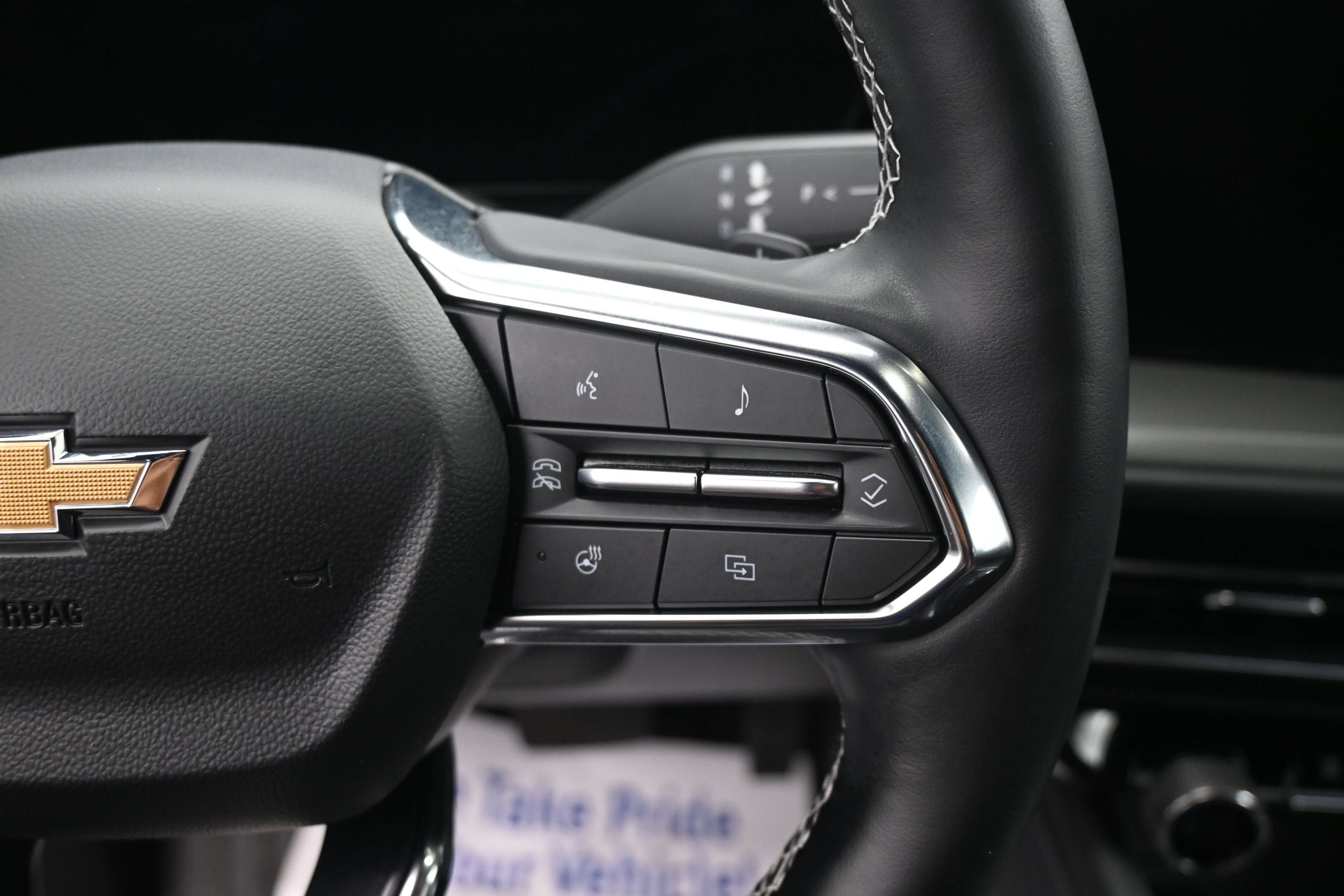 Certified 2025 Chevrolet Traverse LT FWD image 14
