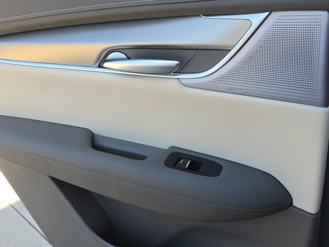 New 2025 Cadillac XT5 Premium Luxury w/ Technology Package image 18