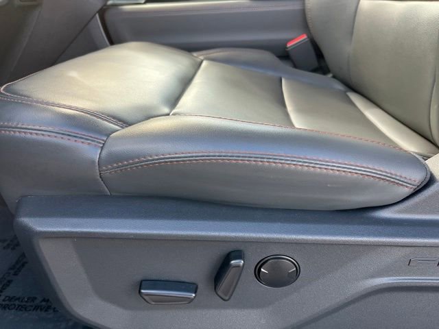 Used 2025 Ford Expedition Active image 15