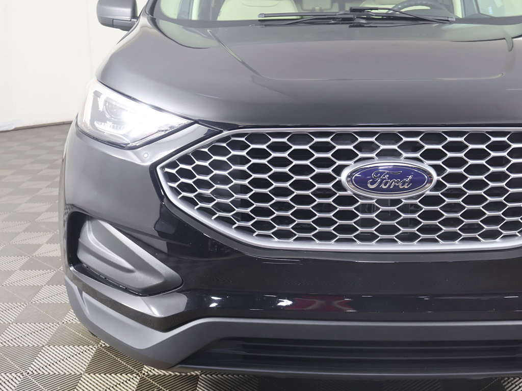Used 2024 Ford Edge SE AWD/4WD image 11