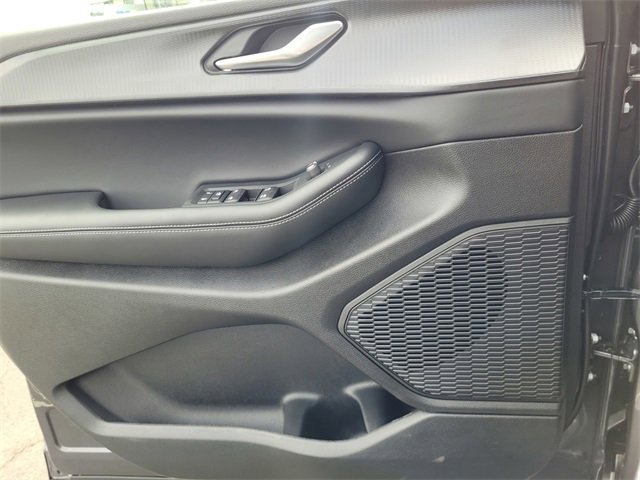 New 2025 Jeep Grand Cherokee L Altitude image 12