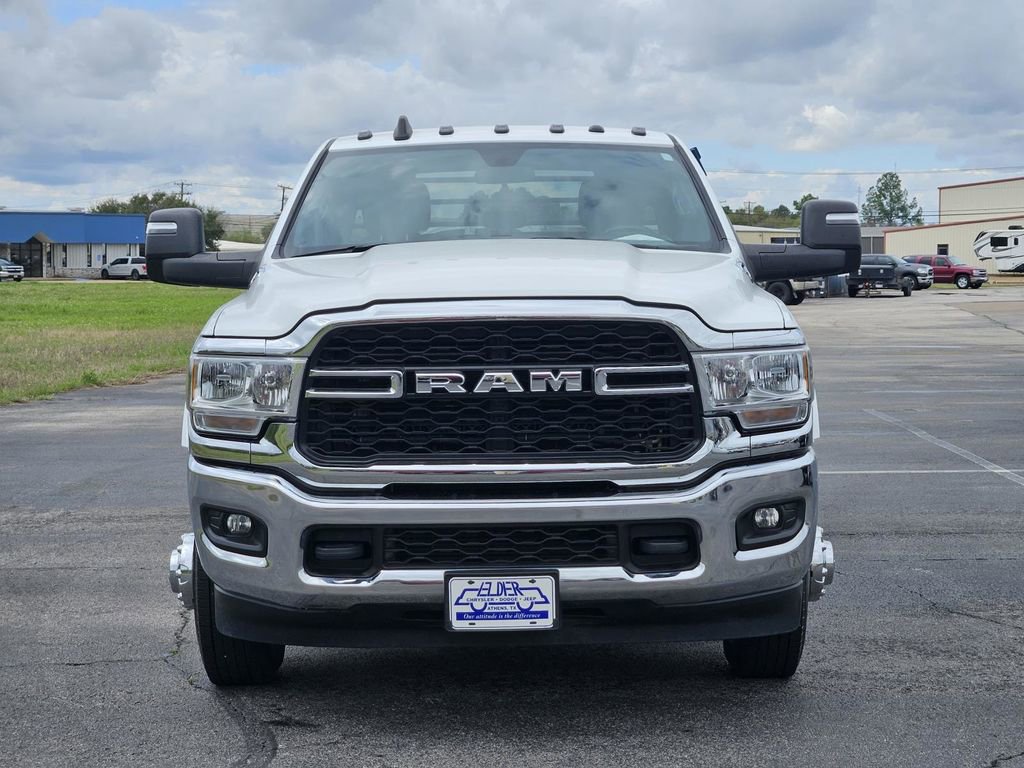 Used 2024 RAM 3500 Tradesman w/ Chrome Appearance Group image 2