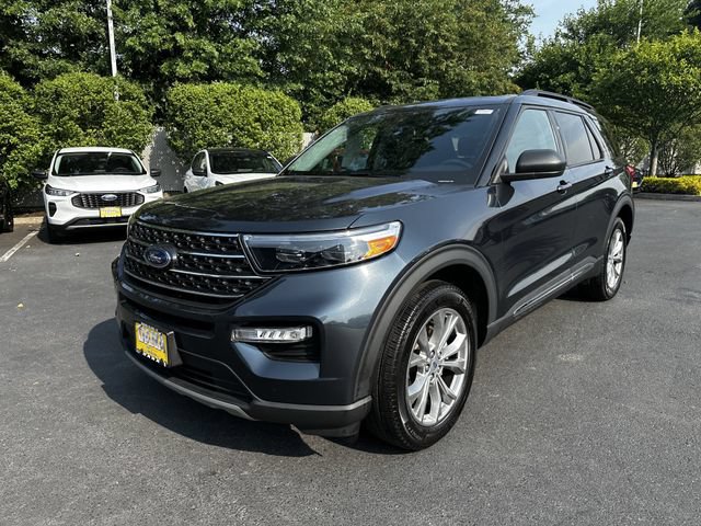 Certified 2023 Ford Explorer XLT w/ Equipment Group 202A AWD/4WD image 9