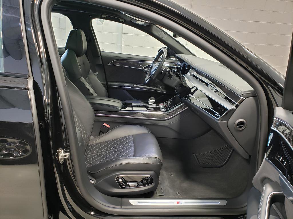 Used 2023 Audi S8 w/ S8 Executive Package image 18