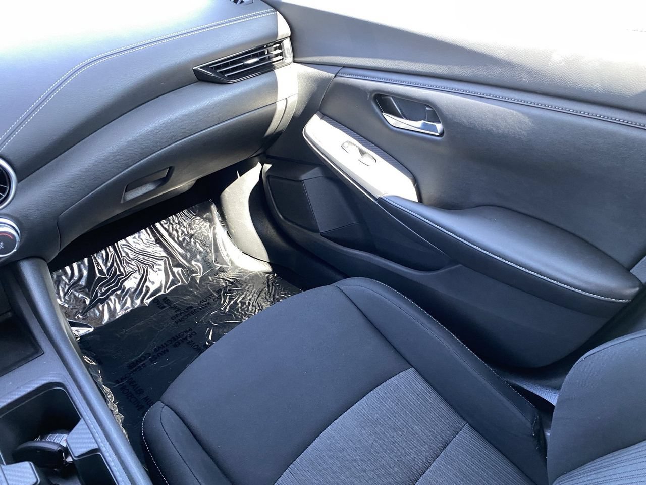 Certified 2023 Nissan Sentra SV FWD image 18