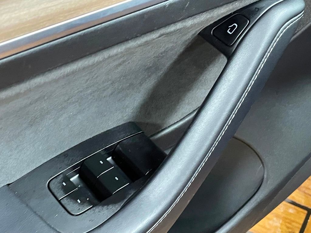 Used 2022 Tesla Model 3 image 14