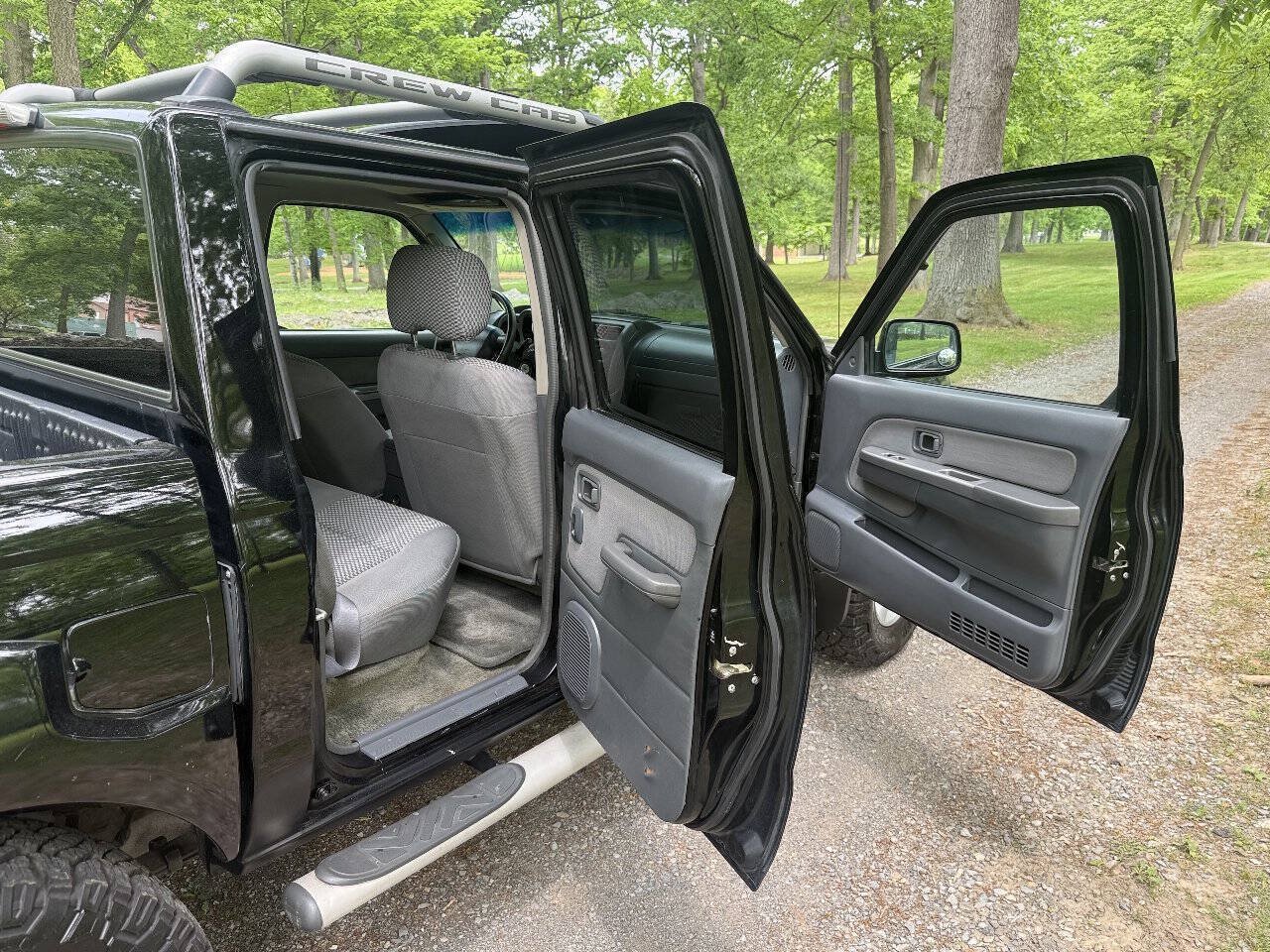 Used 2002 Nissan Frontier SE AWD/4WD image 65