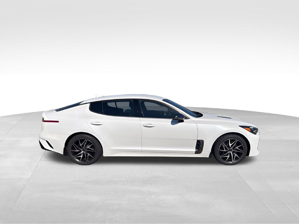 Used 2022 Kia Stinger GT-Line RWD image 9