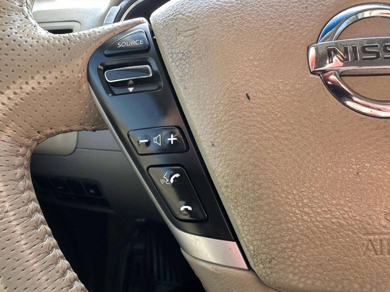 Used 2010 Nissan Murano LE AWD/4WD image 27