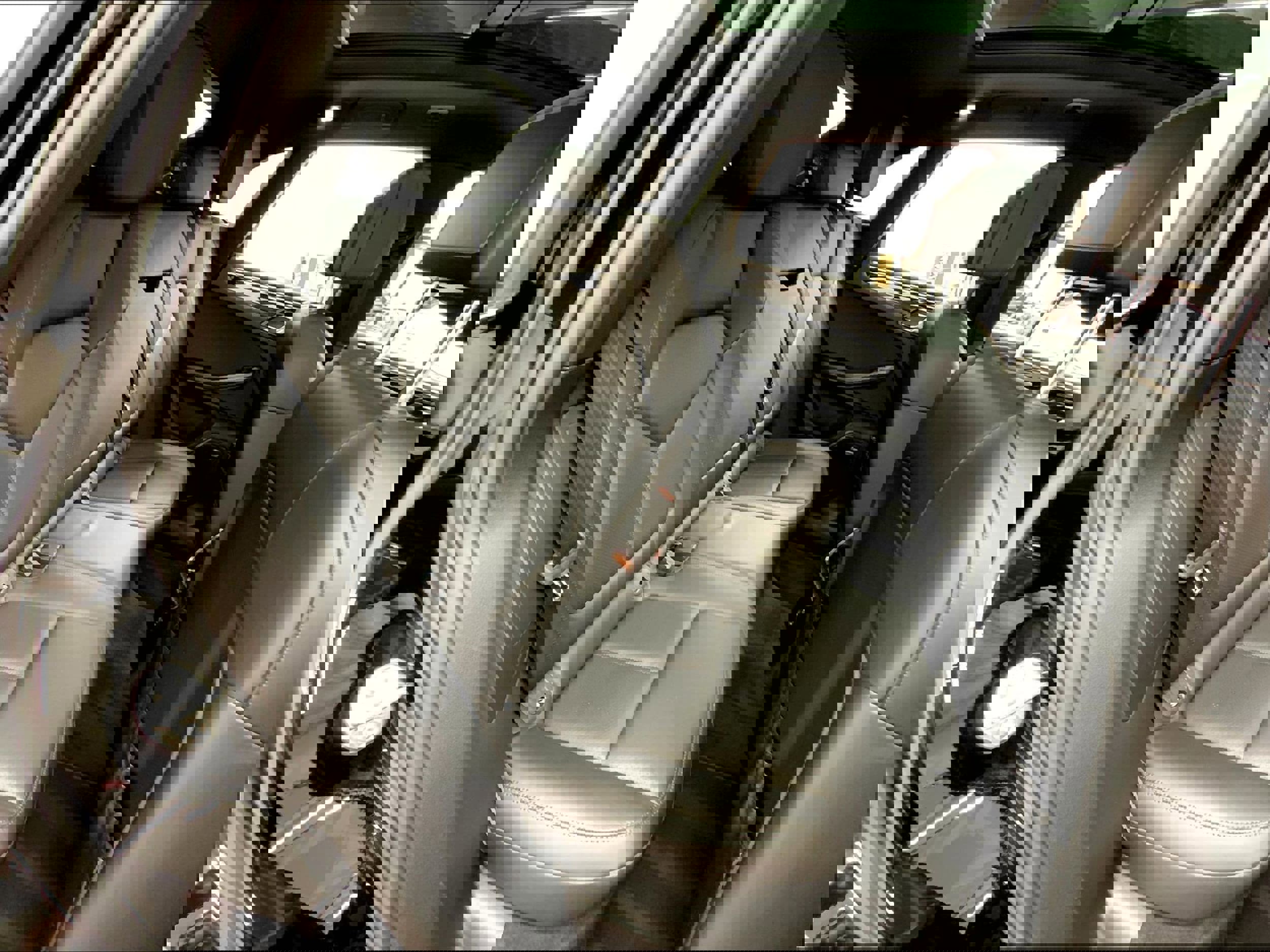 Used 2023 Porsche Macan Turbo image 22