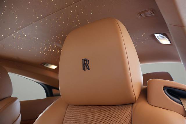 Certified 2016 Rolls-Royce Wraith RWD image 16