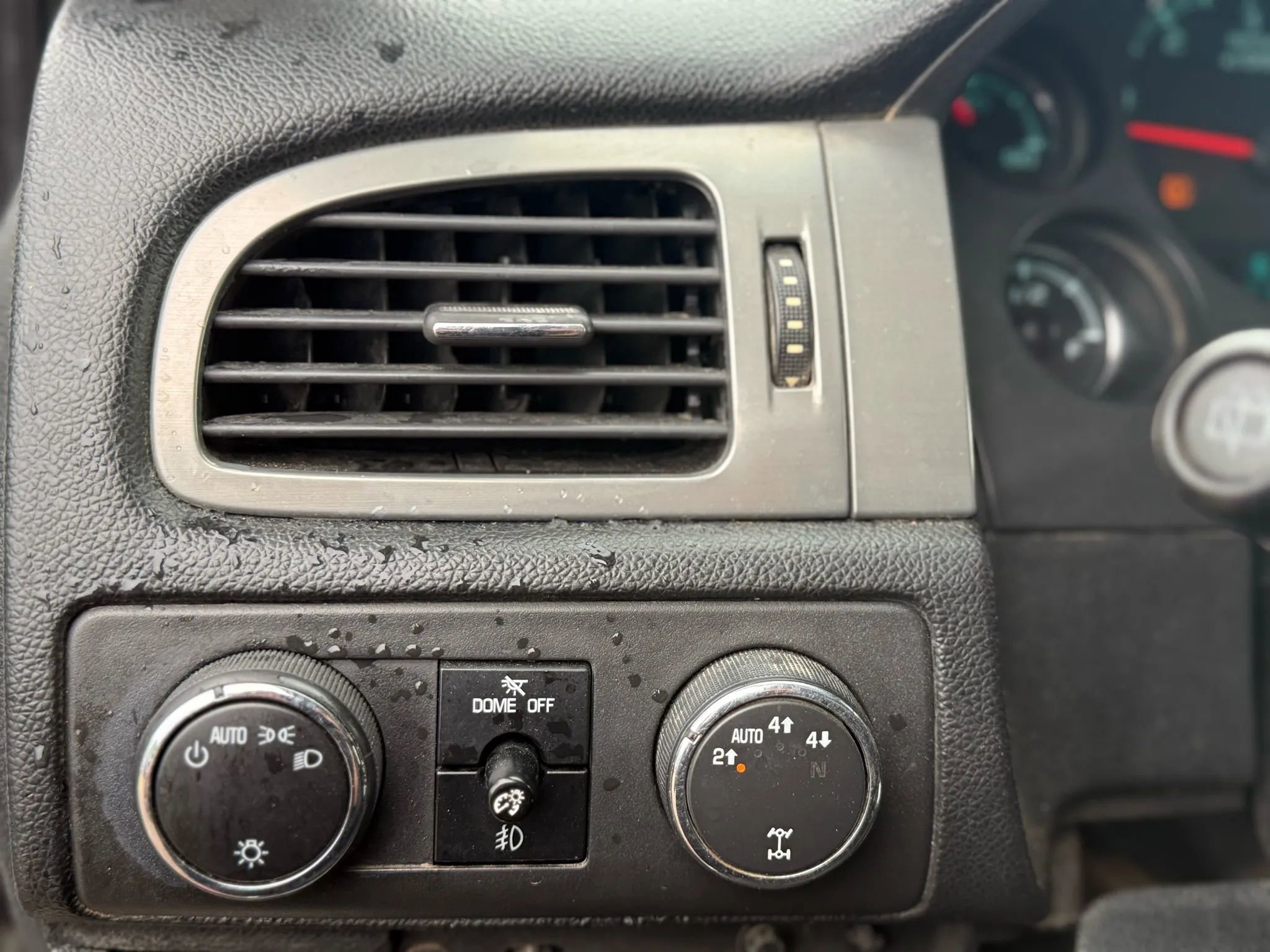 Used 2010 Chevrolet Tahoe LS w/ Skid Plate Package image 26