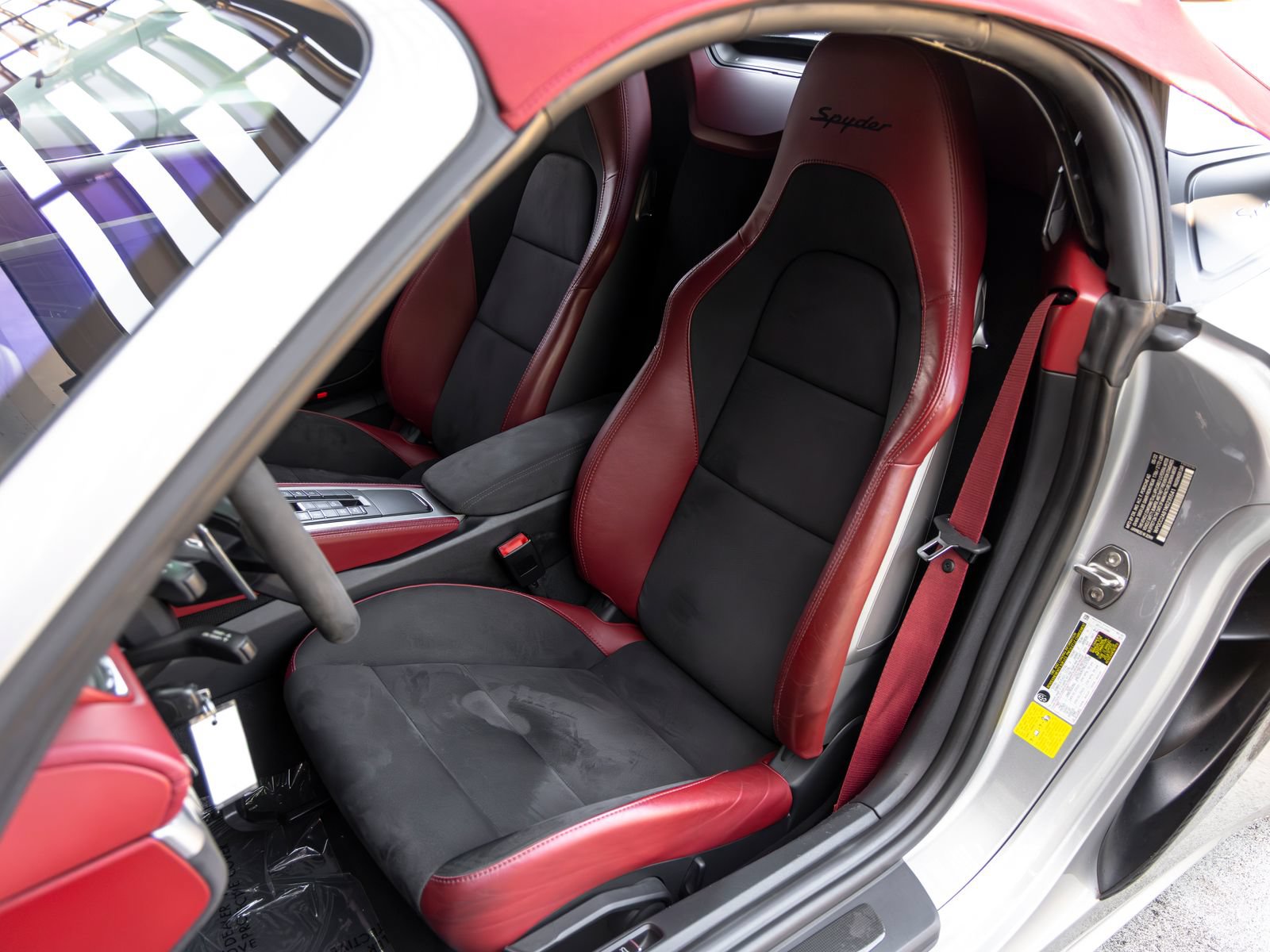 Certified 2022 Porsche 718 Boxster Spyder RWD image 5