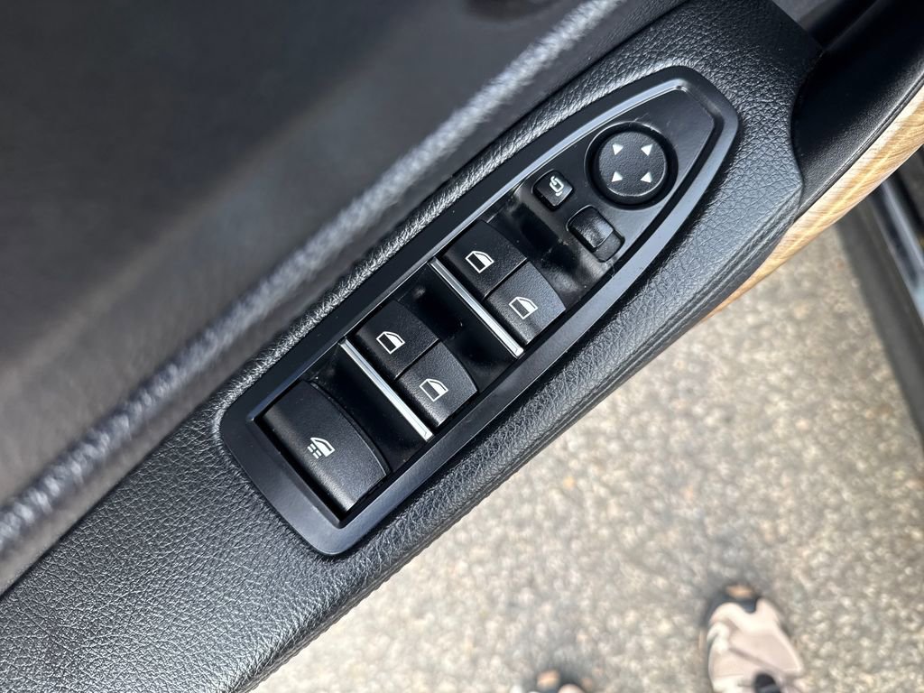 Used 2018 BMW M240i Convertible image 12