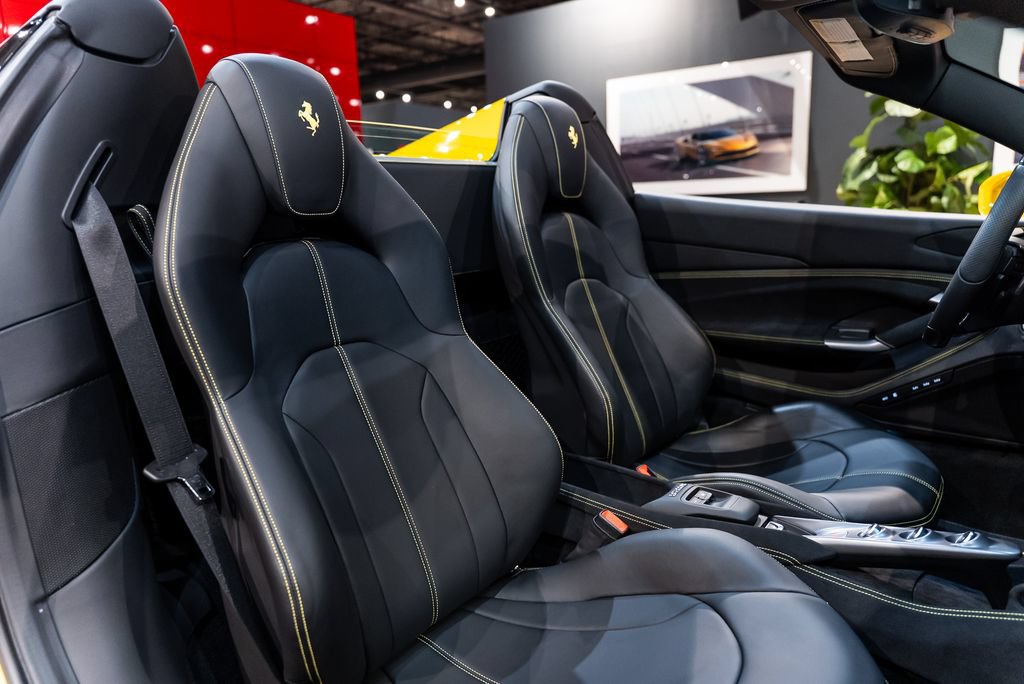 Certified 2021 Ferrari F8 Tributo RWD image 43