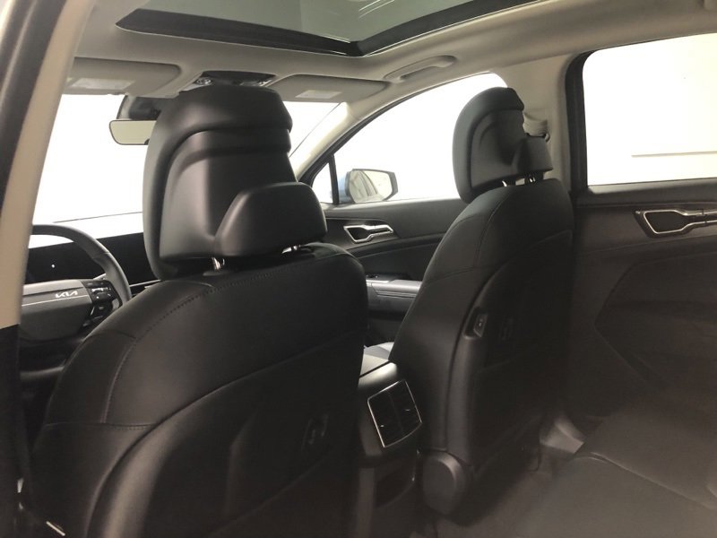 New 2026 Kia Sportage EX image 18