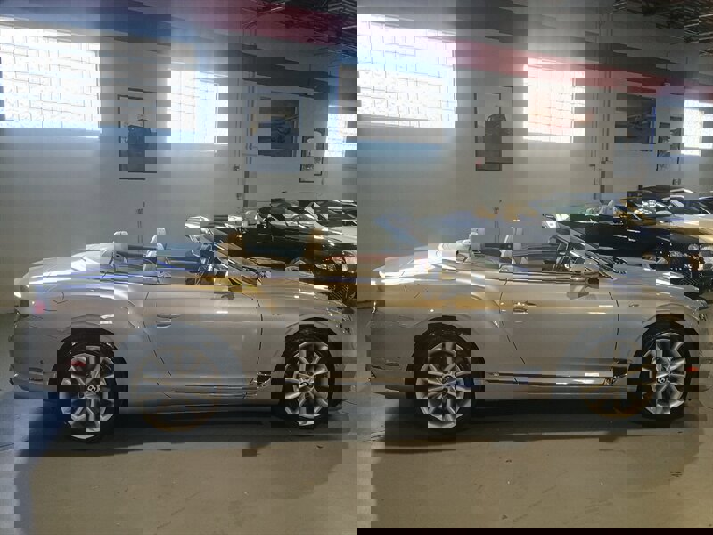 Used 2020 Bentley Continental GT image 8