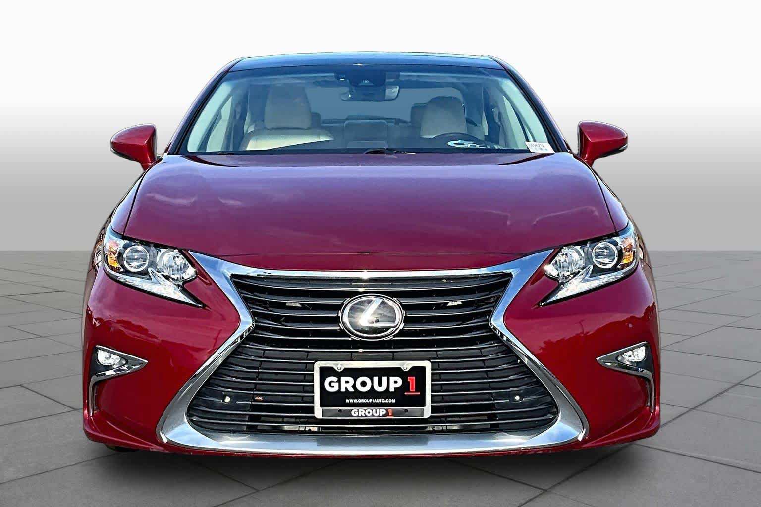 Used 2018 Lexus ES 350 w/ Navigation System Package FWD image 3