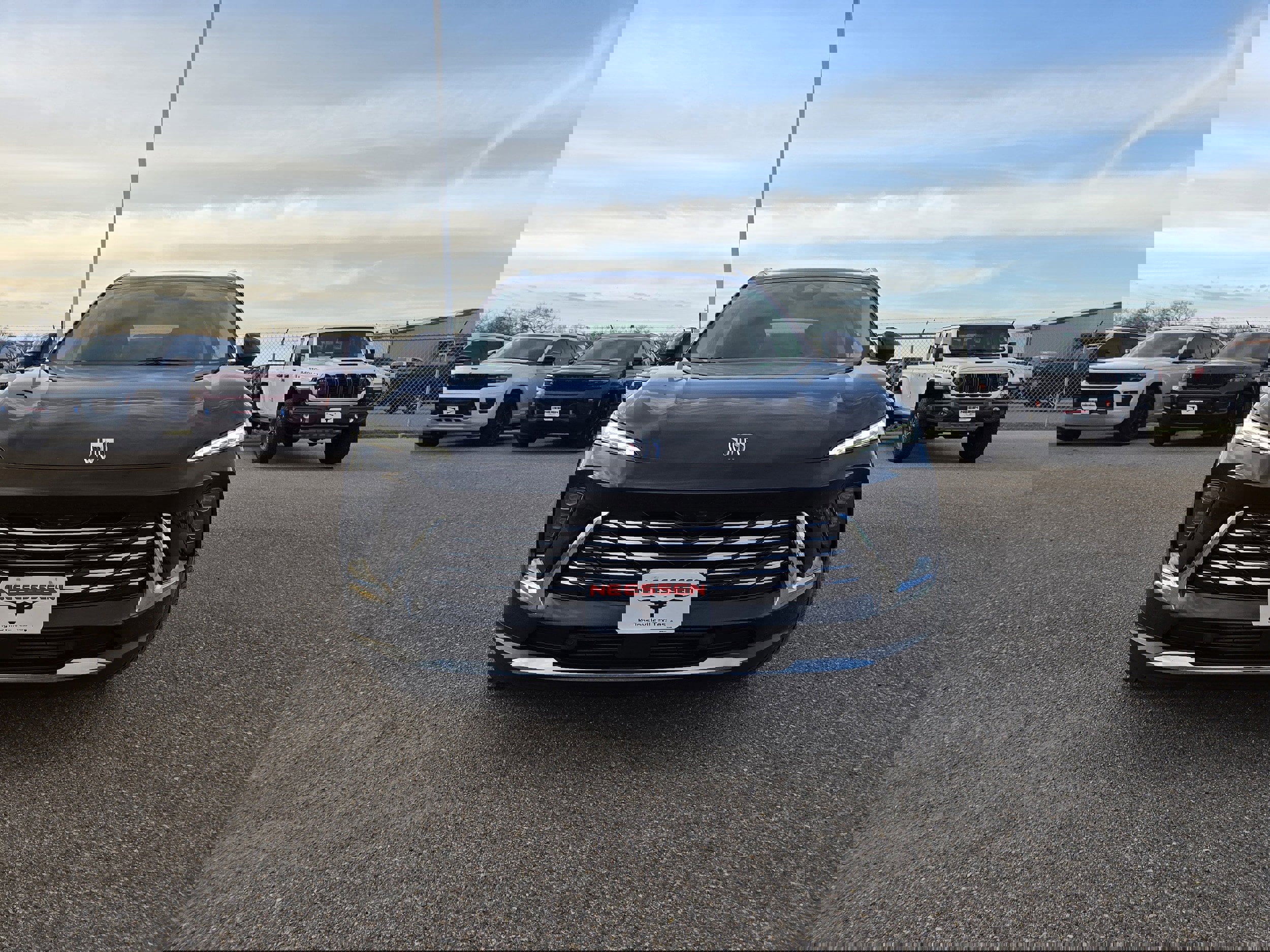 Used 2025 Buick Envision Preferred image 2